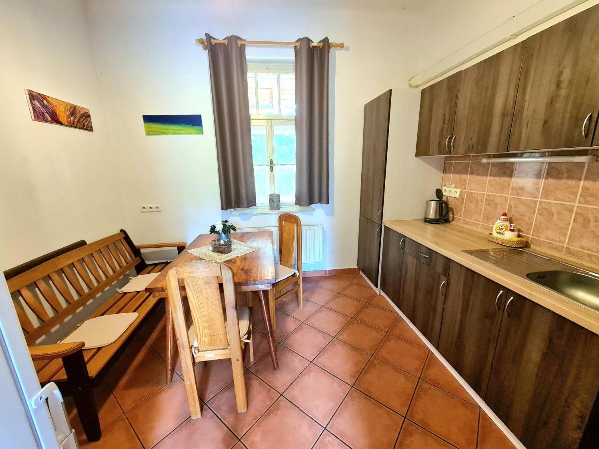 Uzkokolejky - Apartmany Strizovice Экстерьер фото